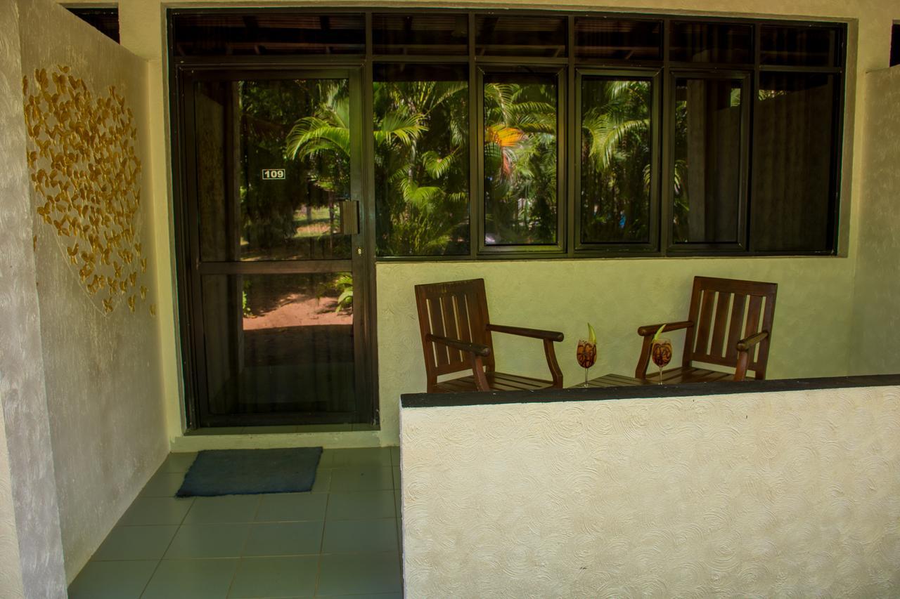 River View Banquet & Resort Wadduwa Exterior foto